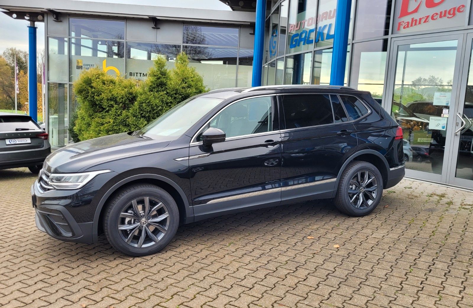 Mehr über den Artikel erfahren Volkswagen Tiguan Allspace 1.5 TSI DSG Life,AHK,easyOpen