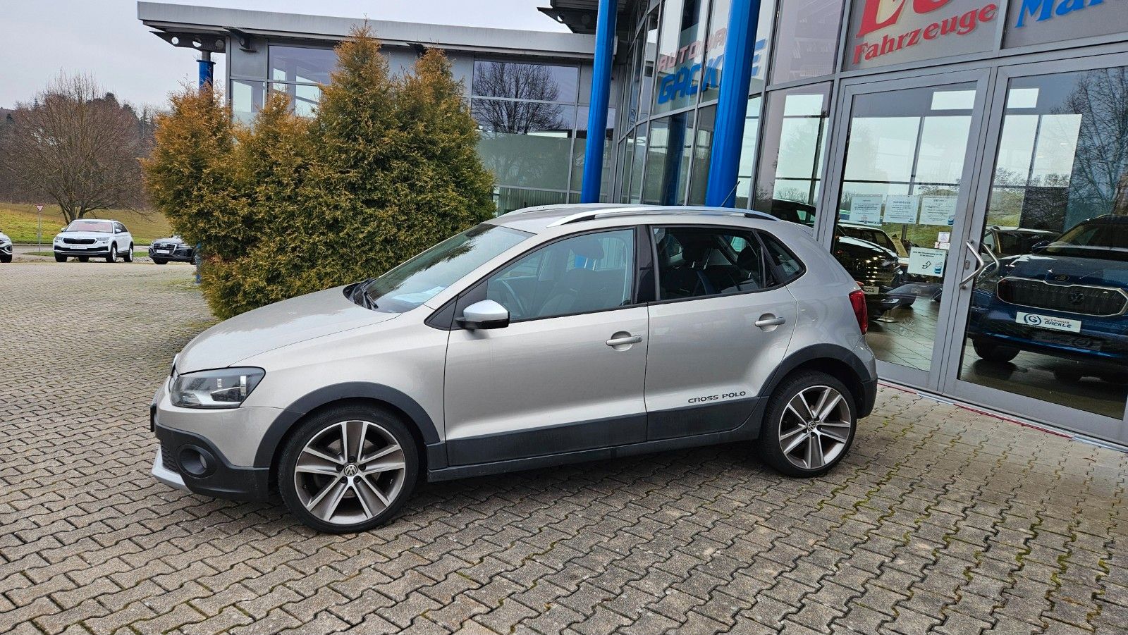 Mehr über den Artikel erfahren Volkswagen Polo Cross 1.2 TSI GRA,PDC,Alu 17"